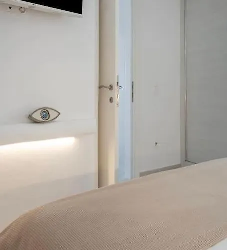 Vibes 1 Ornos (Mykonos)